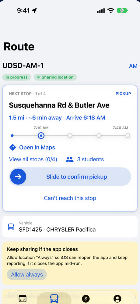 Edulux Driver showing the next stop, its distance and a slide to confirm the pickup